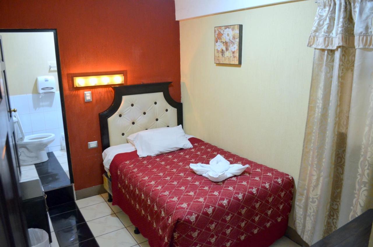 Hotel Y Restaurante Castillo De Los Altos Quetzaltenango ภายนอก รูปภาพ
