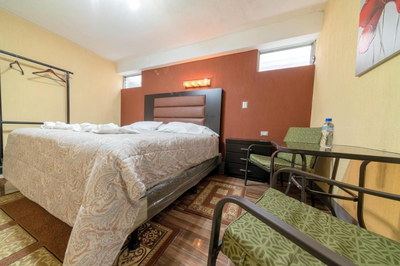 Hotel Y Restaurante Castillo De Los Altos Quetzaltenango ภายนอก รูปภาพ