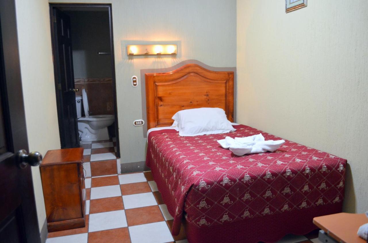 Hotel Y Restaurante Castillo De Los Altos Quetzaltenango ภายนอก รูปภาพ